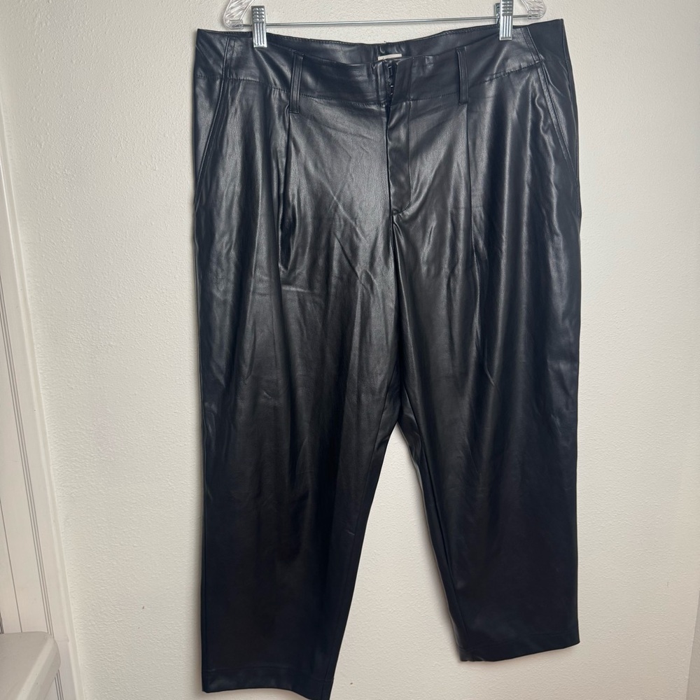 a new day Black Faux Leather ‎ Pants